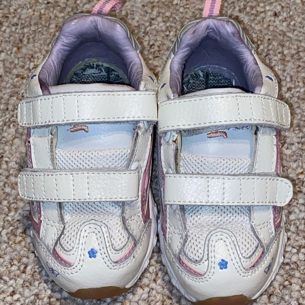 Answer 2 Infant Girl Walking Shoes